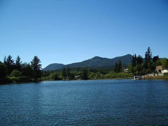 Nehalem River