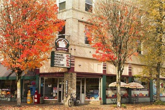Harvest Fresh Grocery and Deli
