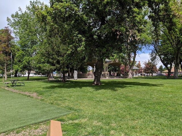 Geiser Pollman Park
