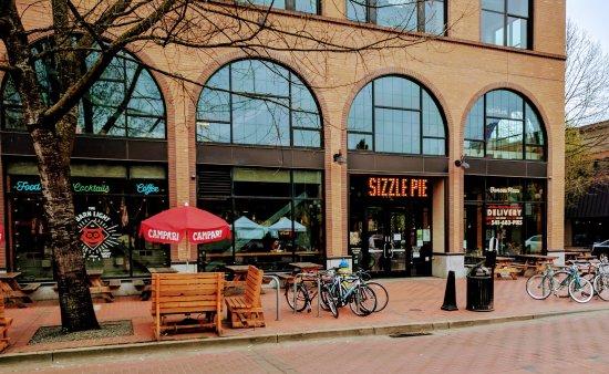 Sizzle Pie