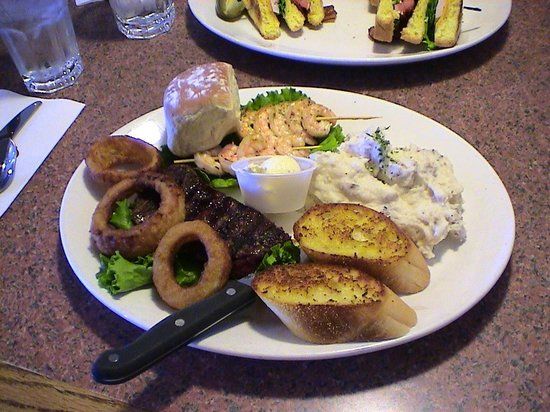 Shari's