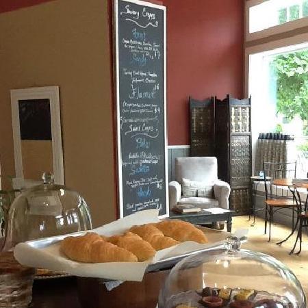 Cafe C'est La Vie