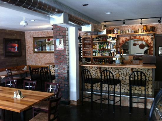 Glacier Haus Bistro & Pizza