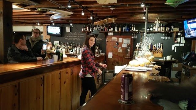 The Schooner Restaurant & Lounge